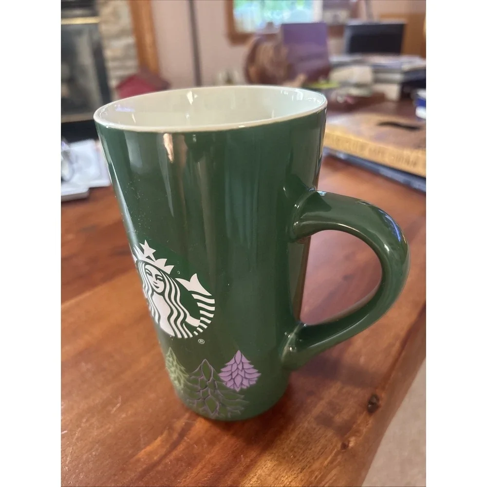 Starbucks 2020 Holiday Christmas Trees 16 oz Ceramic Green Coffee Cup